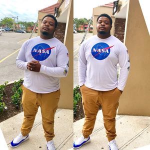 Meet your Posher, Adrian